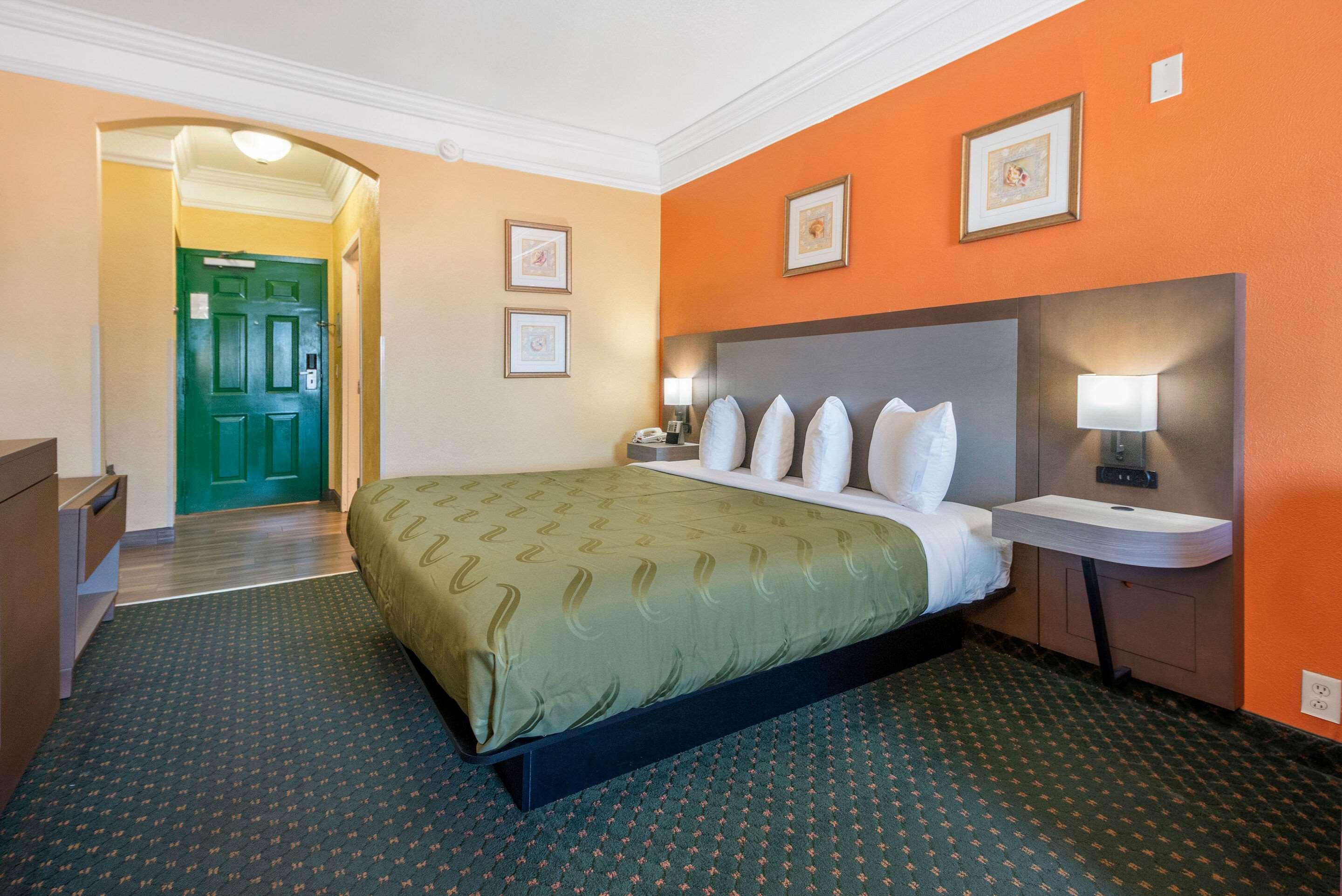 Quality Inn & Suites Galveston - Beachfront Esterno foto