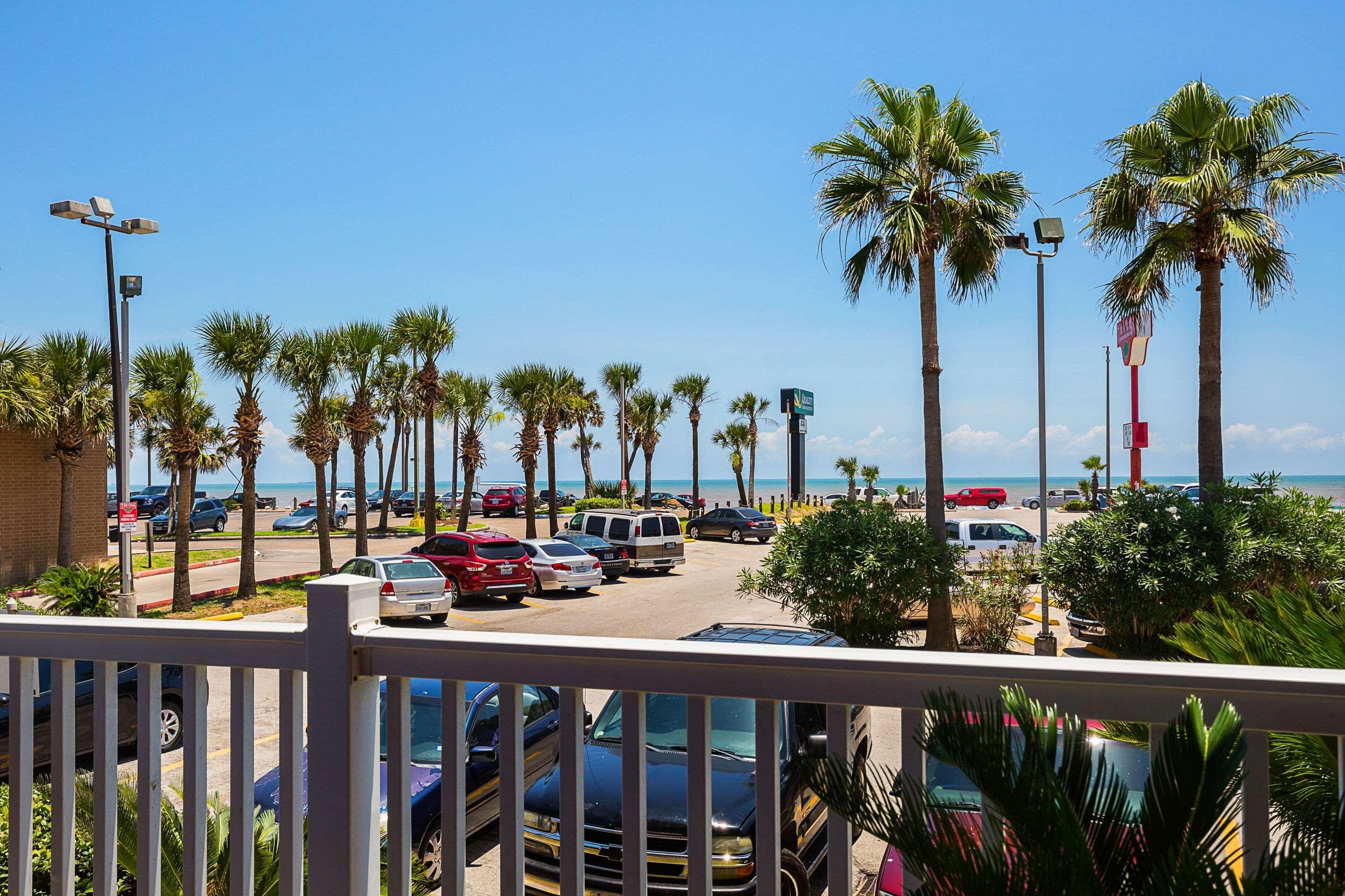 Quality Inn & Suites Galveston - Beachfront Esterno foto