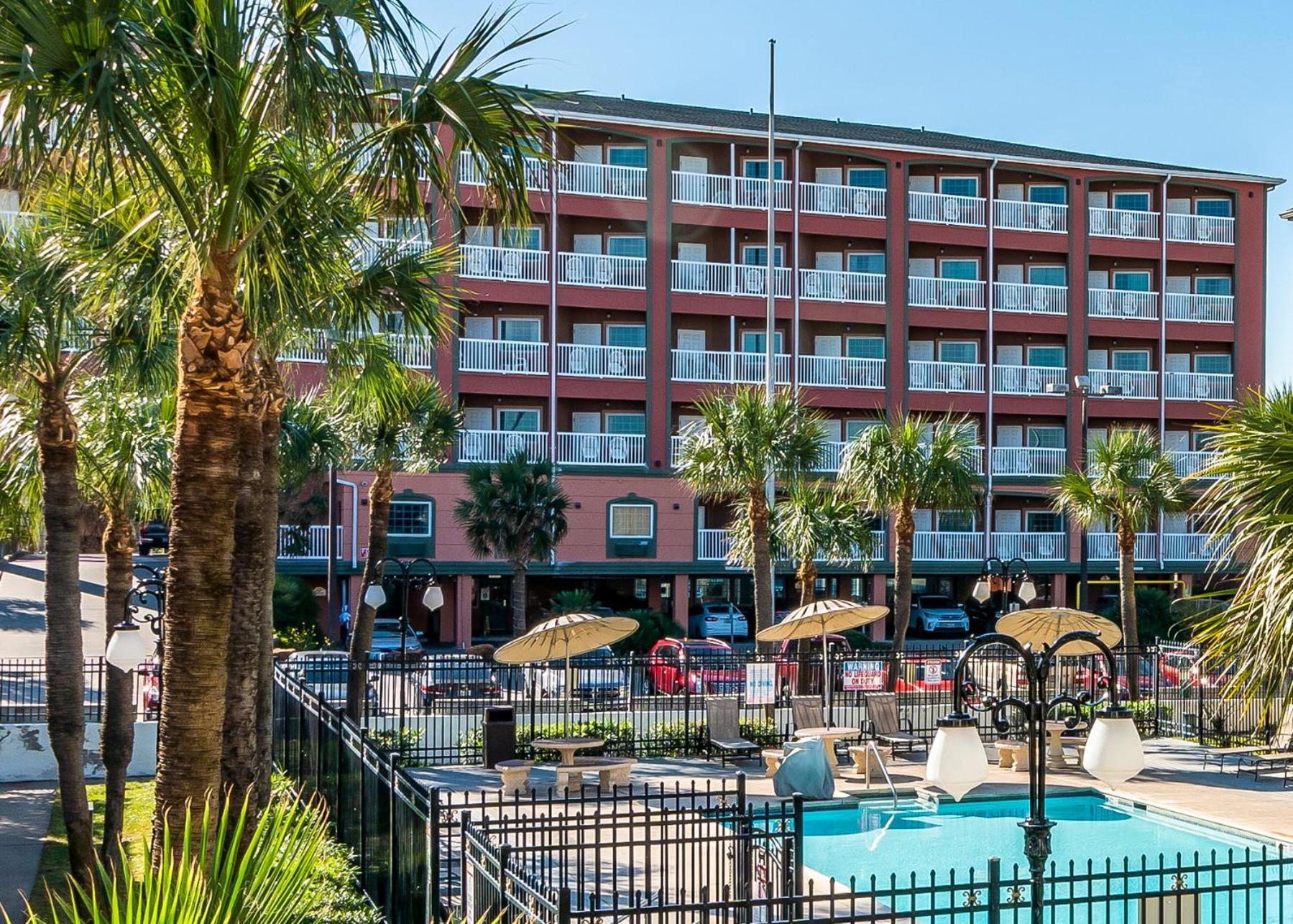 Quality Inn & Suites Galveston - Beachfront Esterno foto