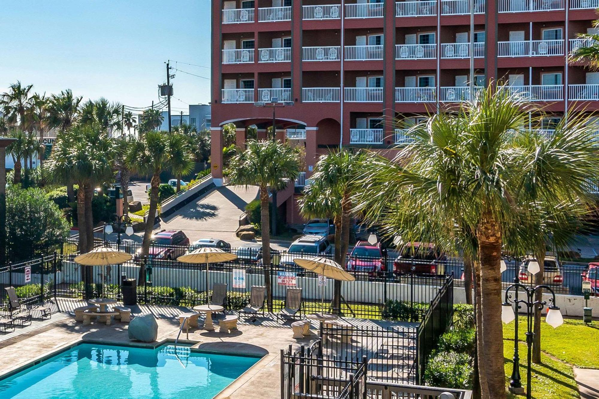 Quality Inn & Suites Galveston - Beachfront Esterno foto