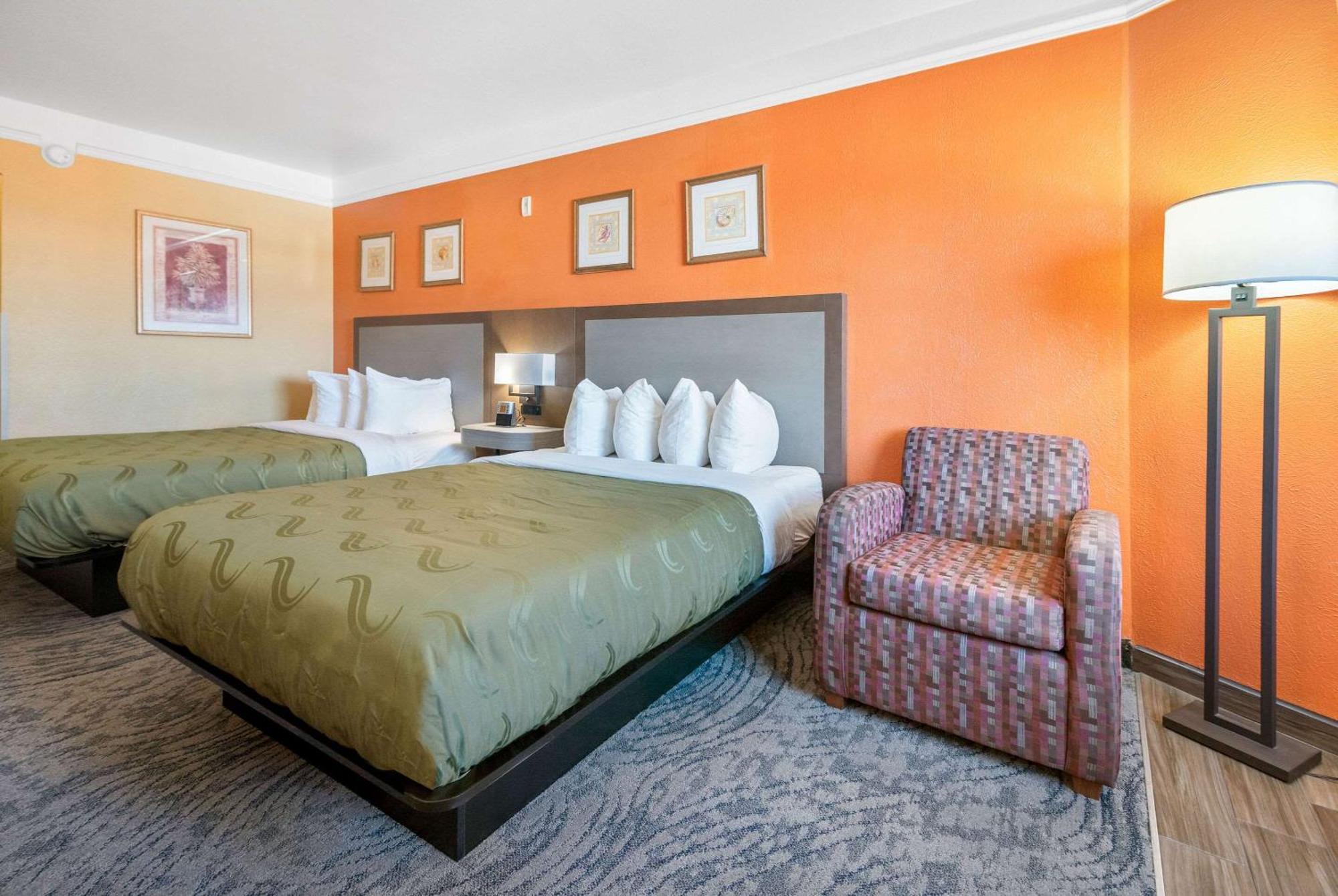 Quality Inn & Suites Galveston - Beachfront Esterno foto