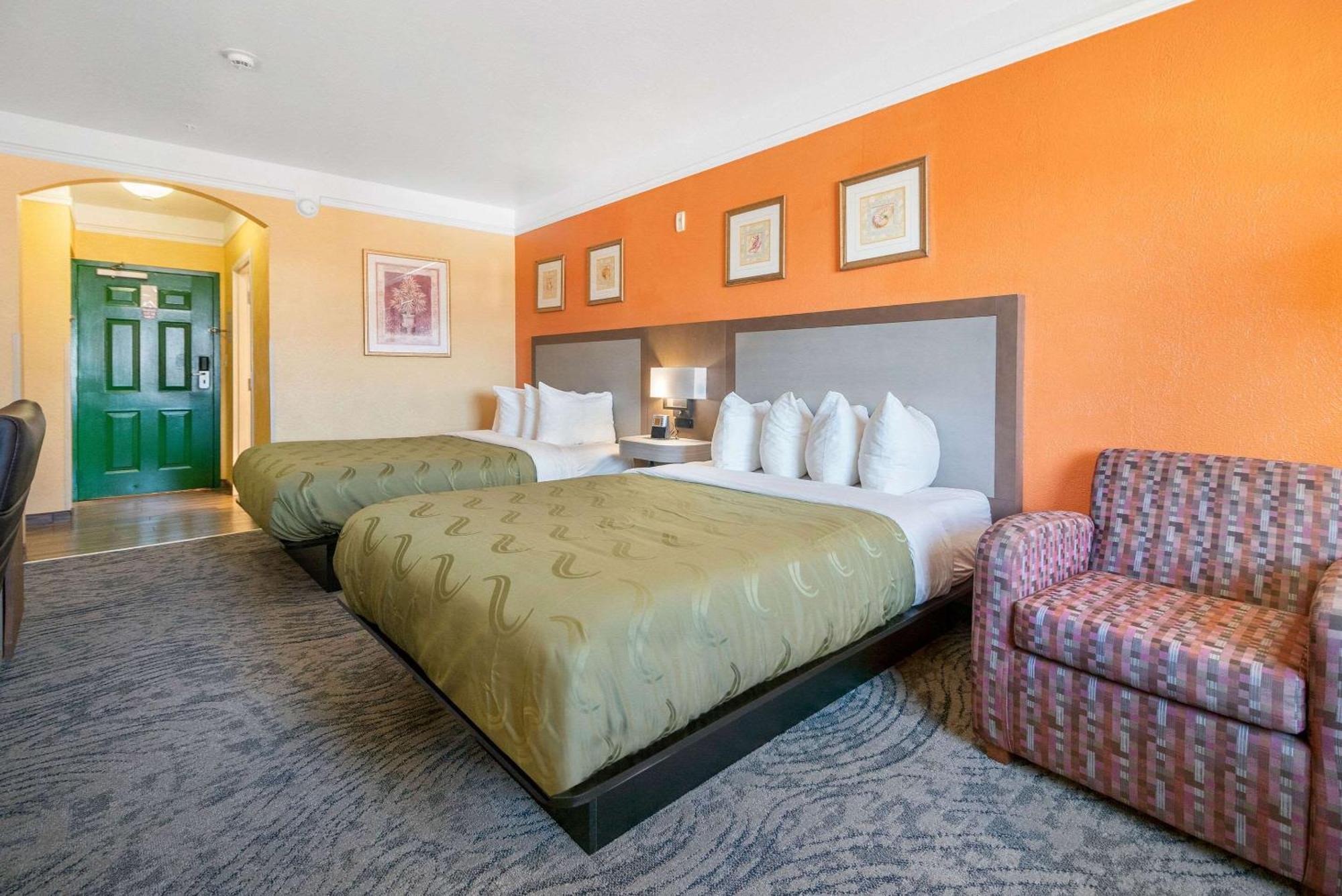 Quality Inn & Suites Galveston - Beachfront Esterno foto