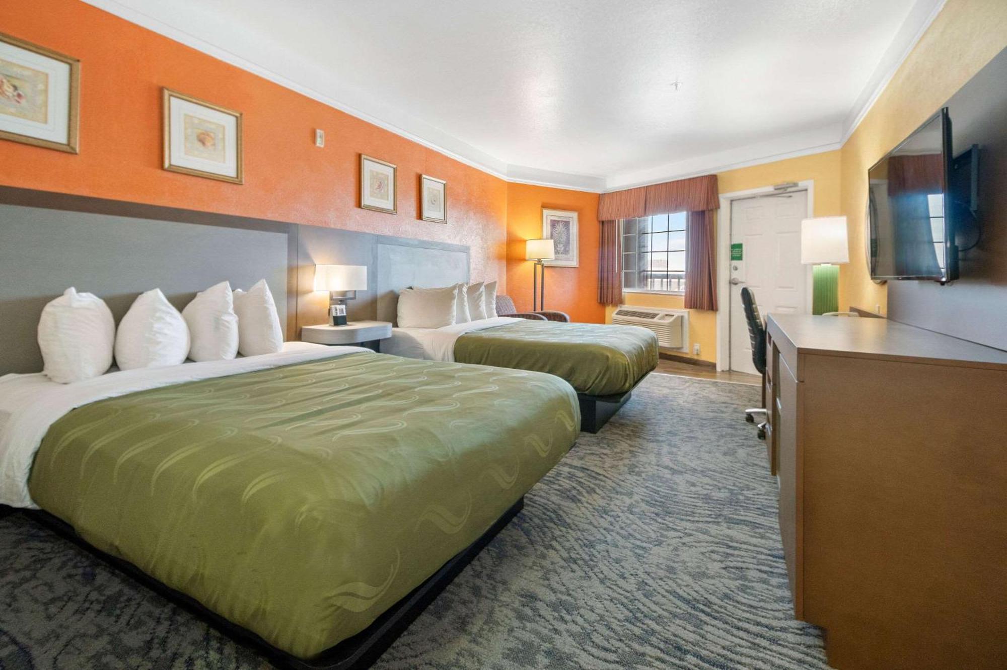 Quality Inn & Suites Galveston - Beachfront Esterno foto