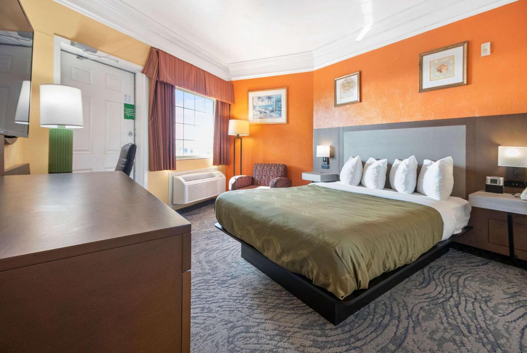 Quality Inn & Suites Galveston - Beachfront Esterno foto